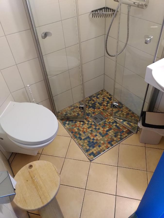Hotel Stadthalle Илцен Екстериор снимка